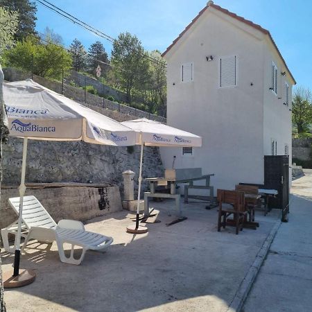 Porto Njegusi A2 Apartment Cetinje Luaran gambar