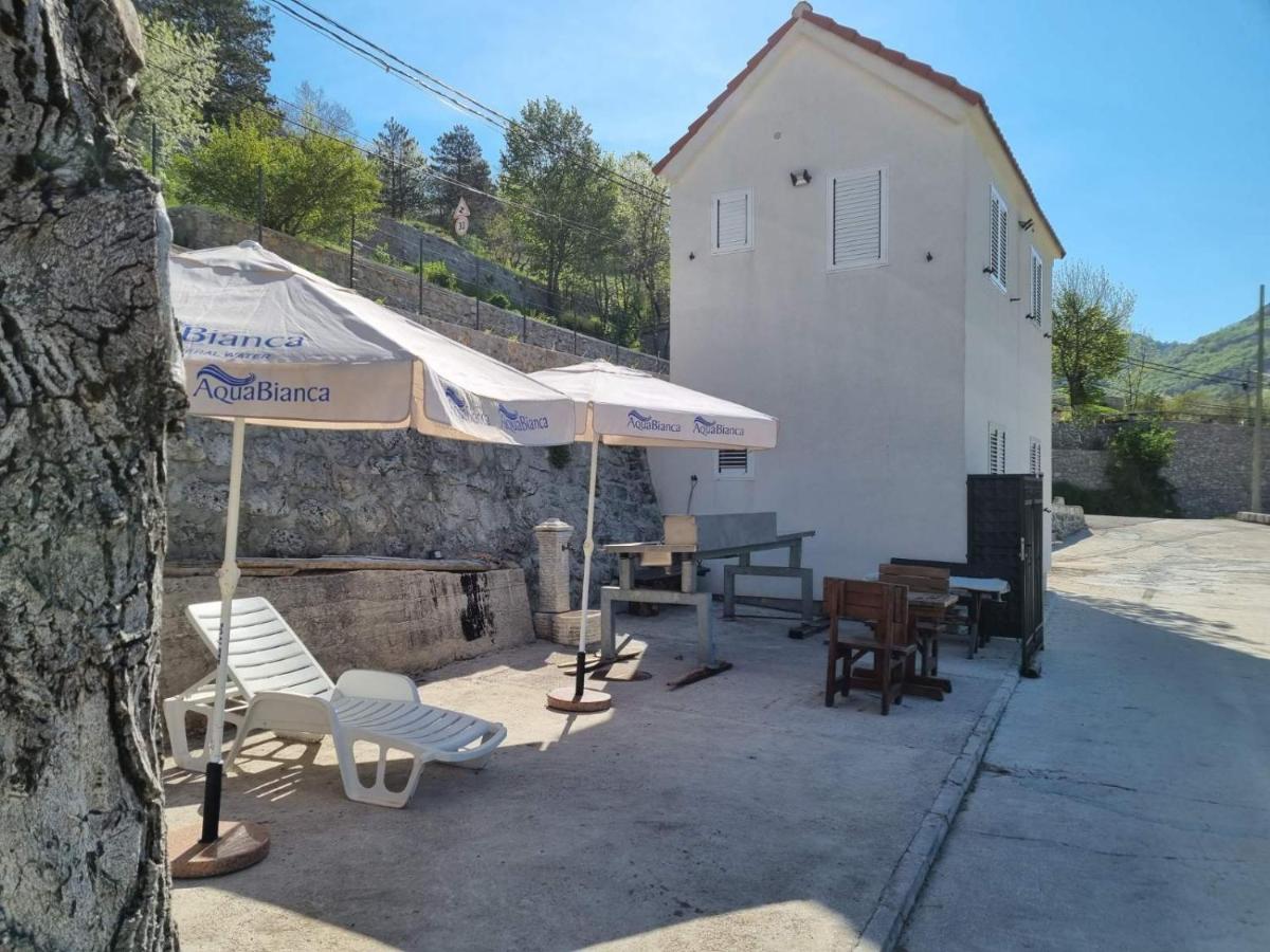 Porto Njegusi A2 Apartment Cetinje Luaran gambar